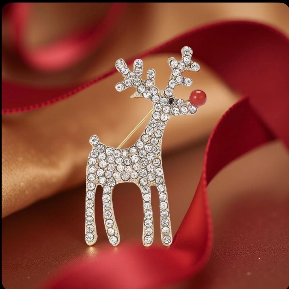 Christmas pin‎ Reindeer
Brooch Fashion Jewelry NEW